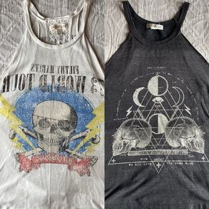 2 Billabong muscle tanks